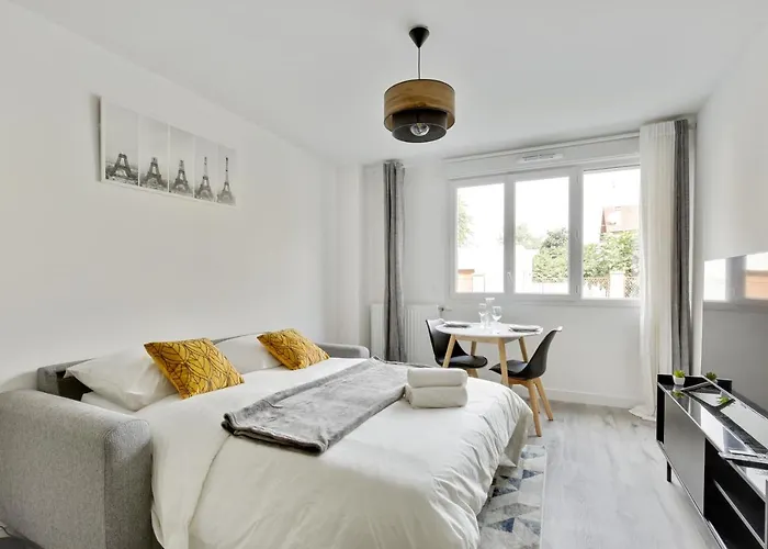 Chic Studio Near Paris - La Defense